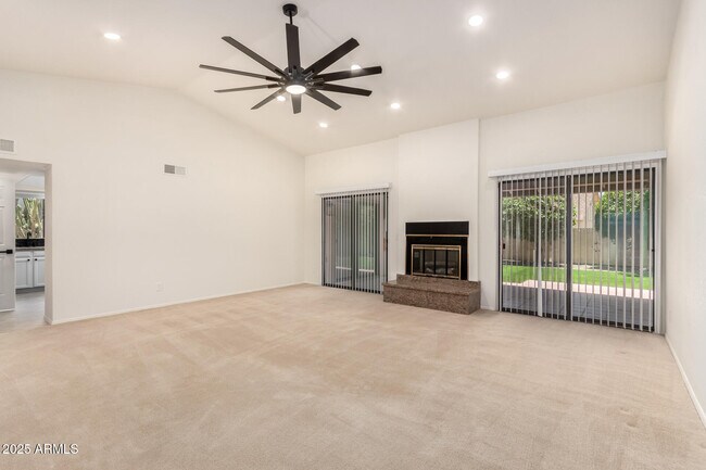 Building Photo - 9645 W Kimberly Way