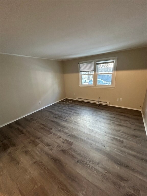 Building Photo - 148 Charlton St