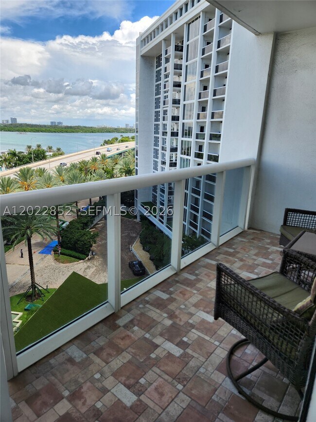 Building Photo - 10275 Collins Ave