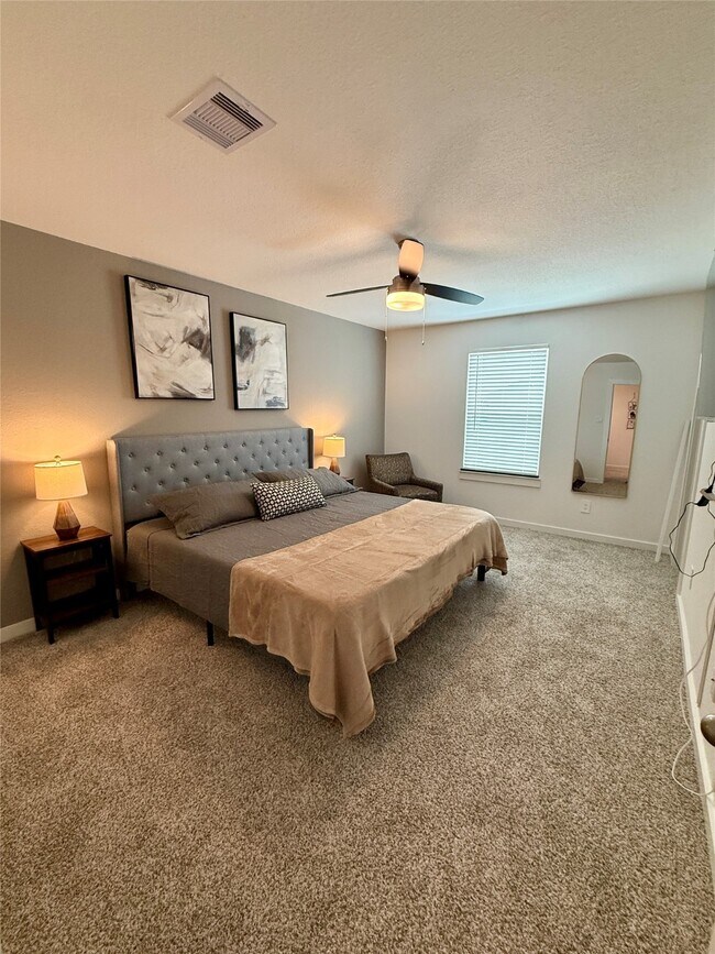 Building Photo - 12308 Greenwood St