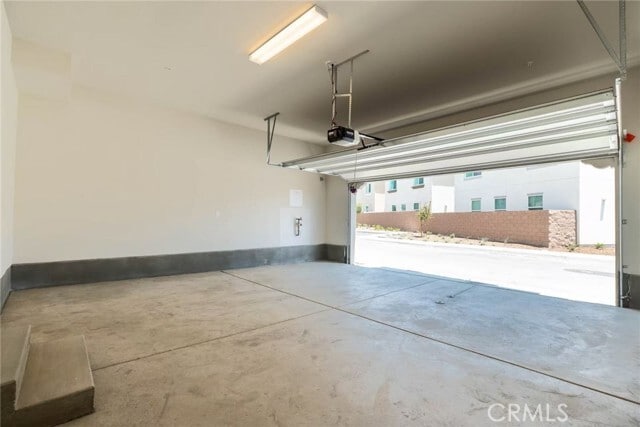 Building Photo - 401 Verna St