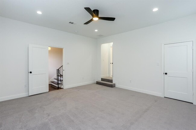 Building Photo - 3125 Wroxton Rd