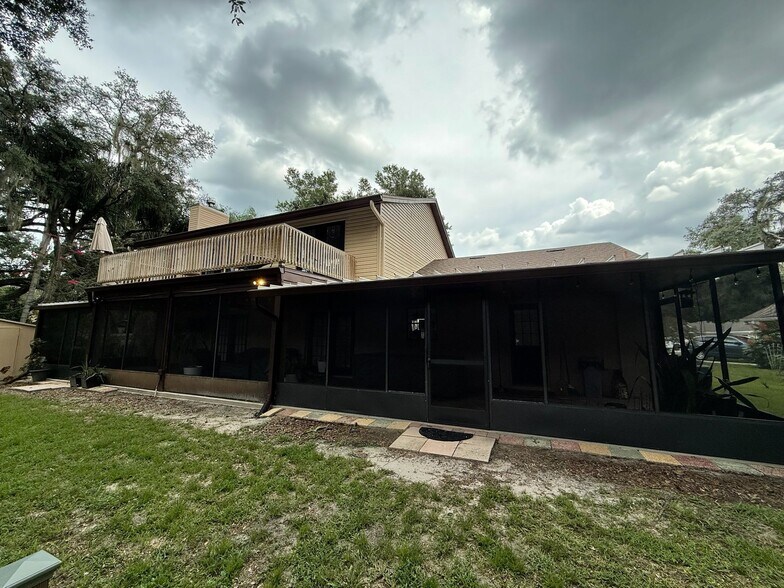 Building Photo - 8004 Beltrees Ct