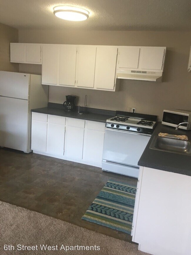 Building Photo - 1 br, 1 bath Apartment - 1616 W 6th St