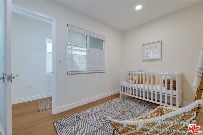 Building Photo - 211 Bellino Dr