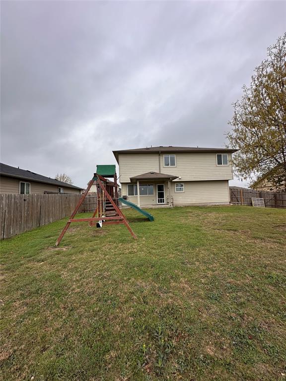 Building Photo - 207 Liard River Rd