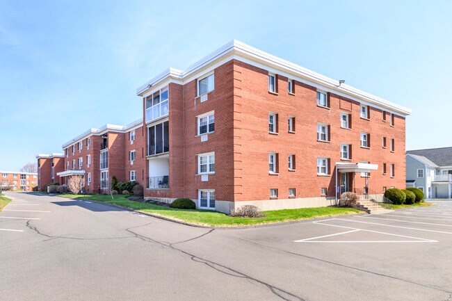 Building Photo - 185 Melba St