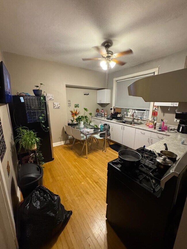 Building Photo - 2344 S 58th Ave