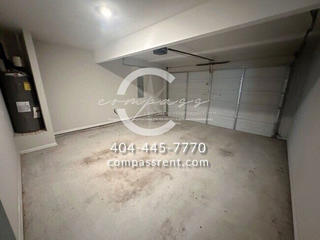 Building Photo - 218 Lyndon Wy NW