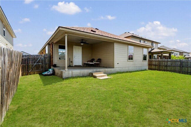 Building Photo - 5634 Stonehaven Dr