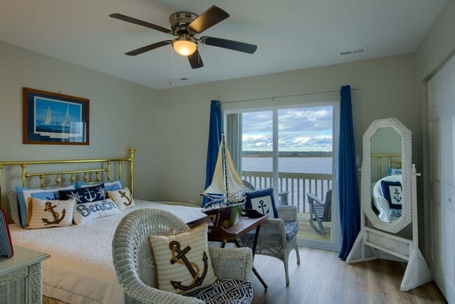 Building Photo - FURNISHED OFF-SEASON MONTHLY RENTAL-STARTI...