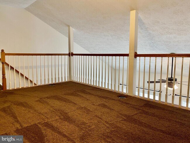 Building Photo - 501 Tolbelt Ct