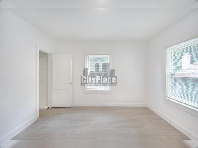 Building Photo - 3261 Carrollton Ave