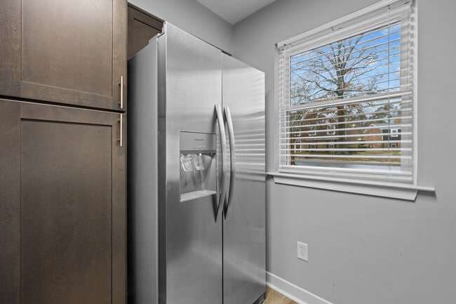 Updated kitchens! - Lynnhaven Landing