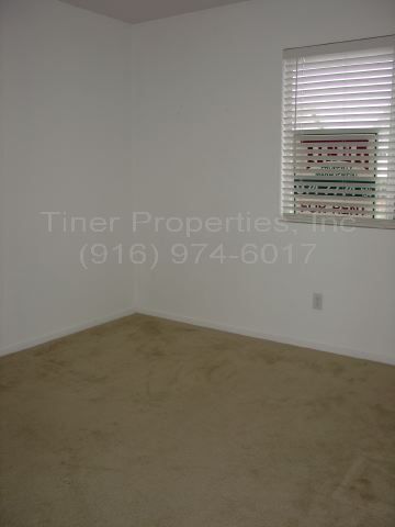 Building Photo - Laguna Gated Community