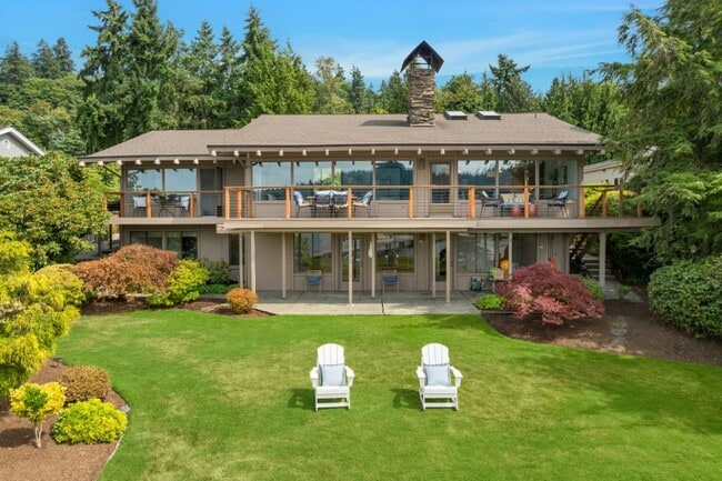 Building Photo - 4Bd/2.25Ba Bellevue House