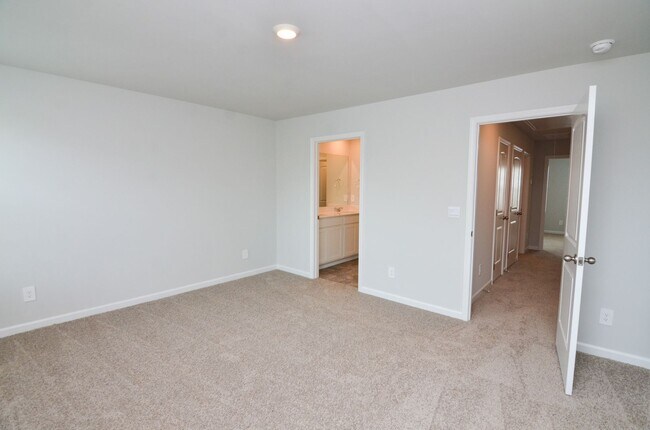 Building Photo - 1017 Keyes Pl