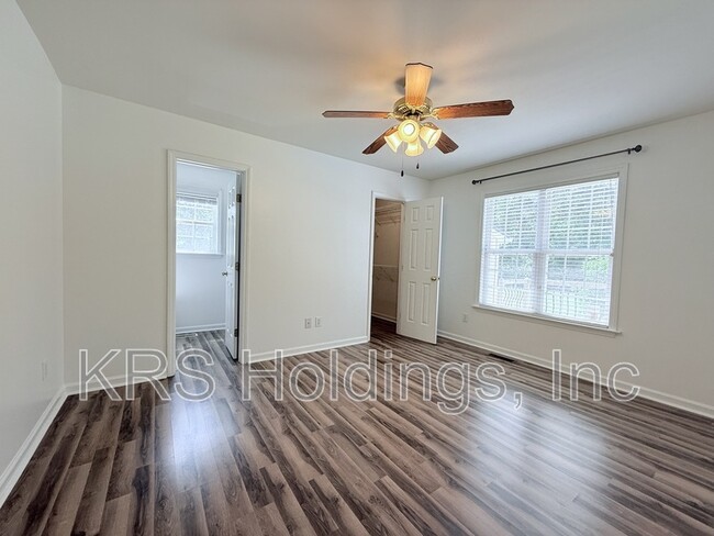 Building Photo - 6537 Eagles Crossing Dr