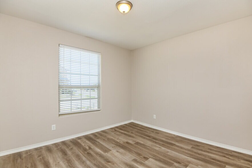 Building Photo - 14148 Rabbit Brush Ln
