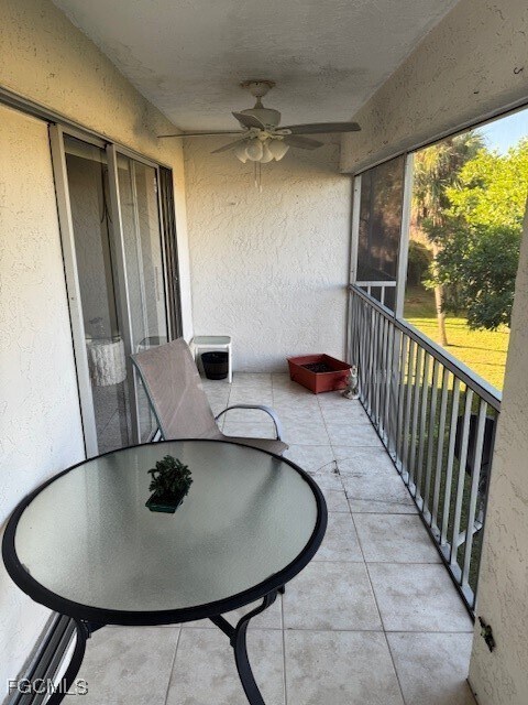 Building Photo - 4420 Santa Barbara Blvd