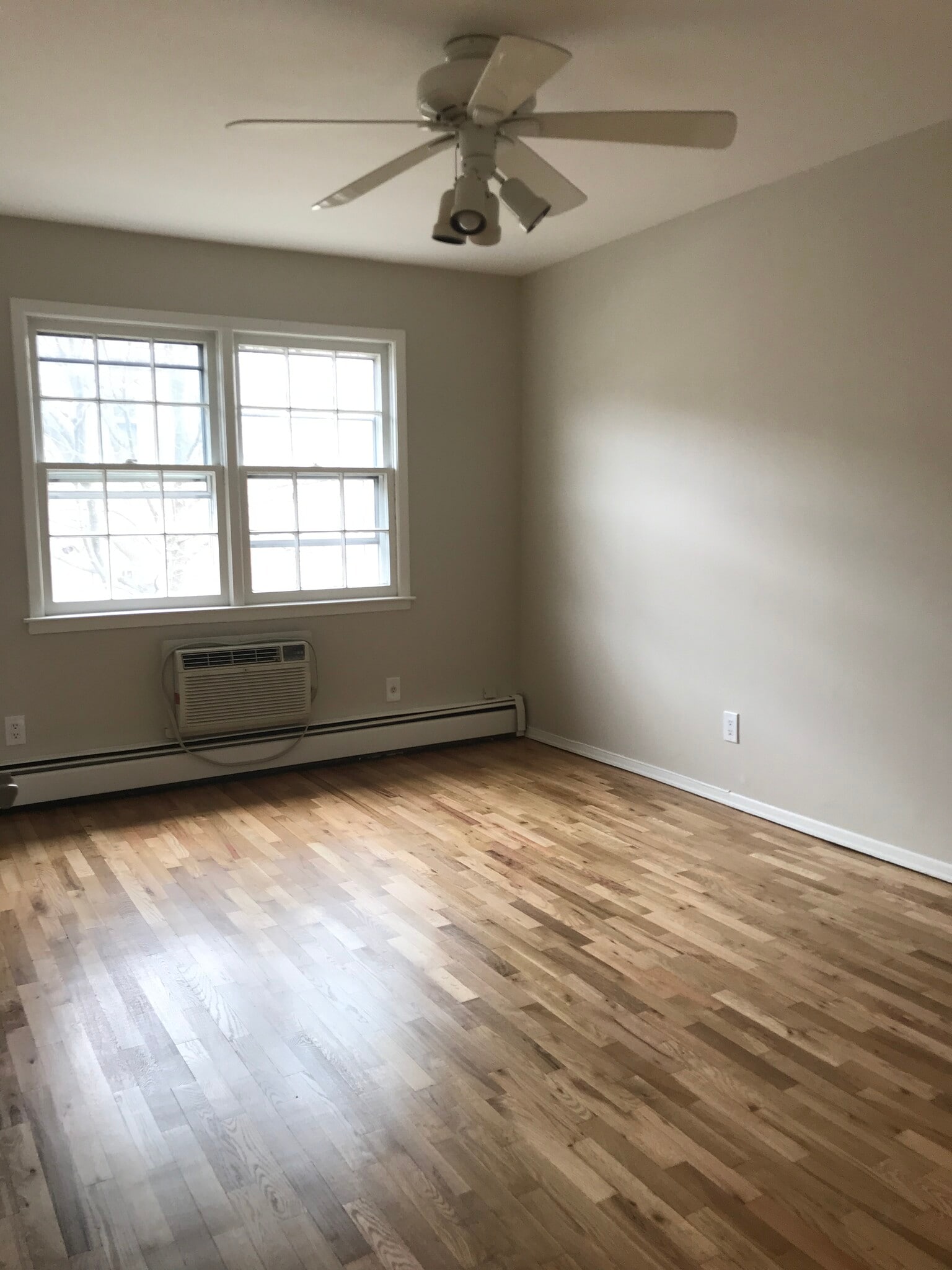 Bedroom - 1843 Clintonville St