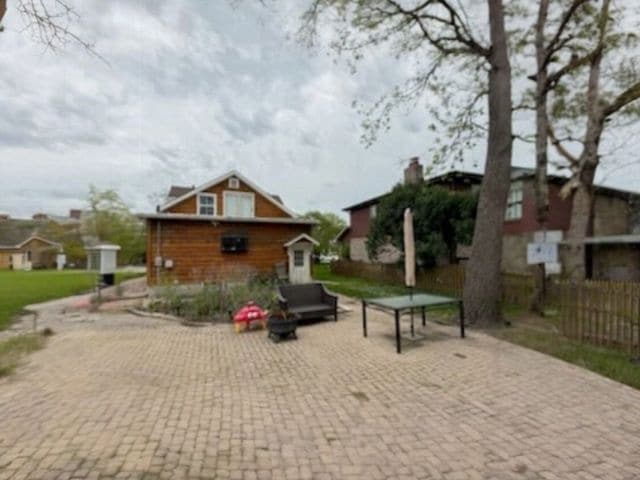 Building Photo - 4614 Gilbert Ave