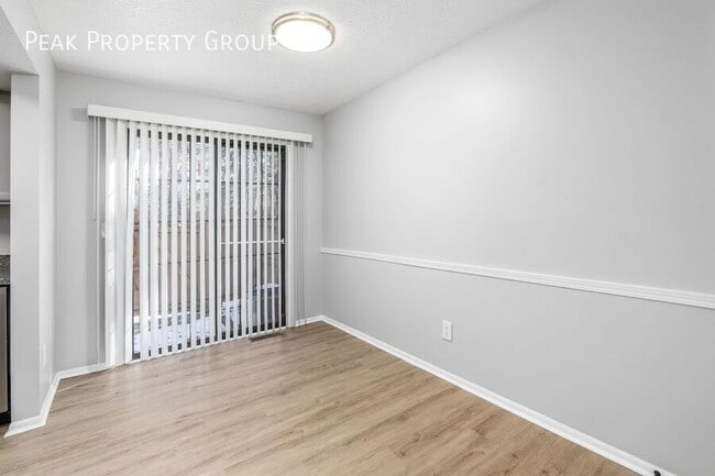 Building Photo - 134 Blakeford Dr