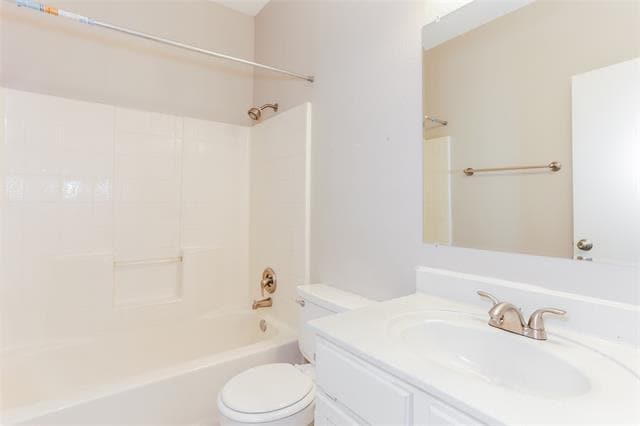Building Photo - 815 Ackers Dr