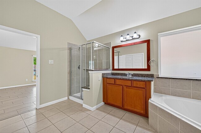 Building Photo - 17506 Waeback Dr