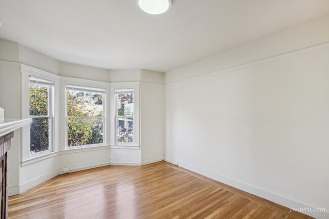 Building Photo - 3955 24th St