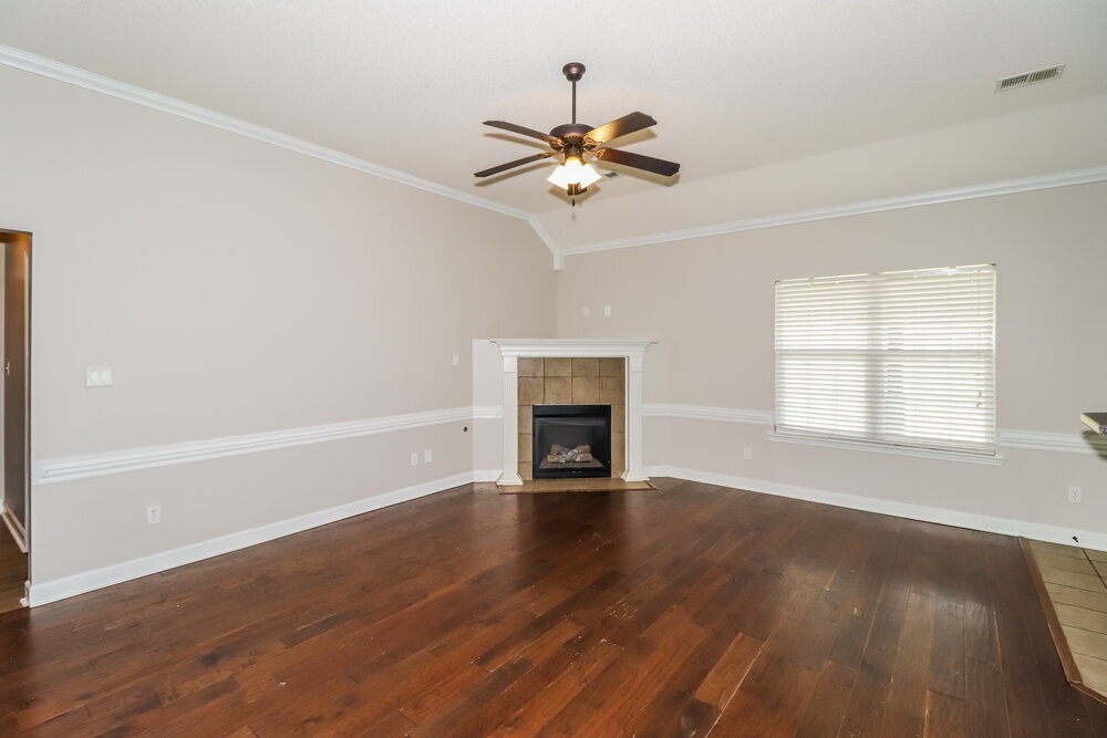 Building Photo - 8374 Blue Ridge Dr