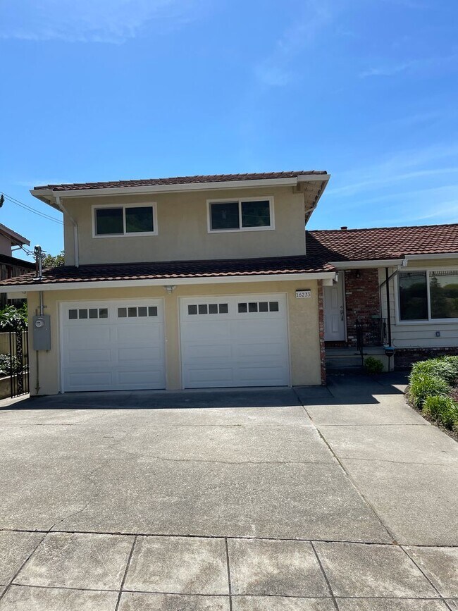 Primary Photo - Newly Renovated 4 Bedroom Home with Views