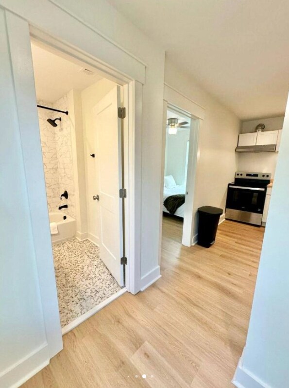 Building Photo - 1313 Live Oak St