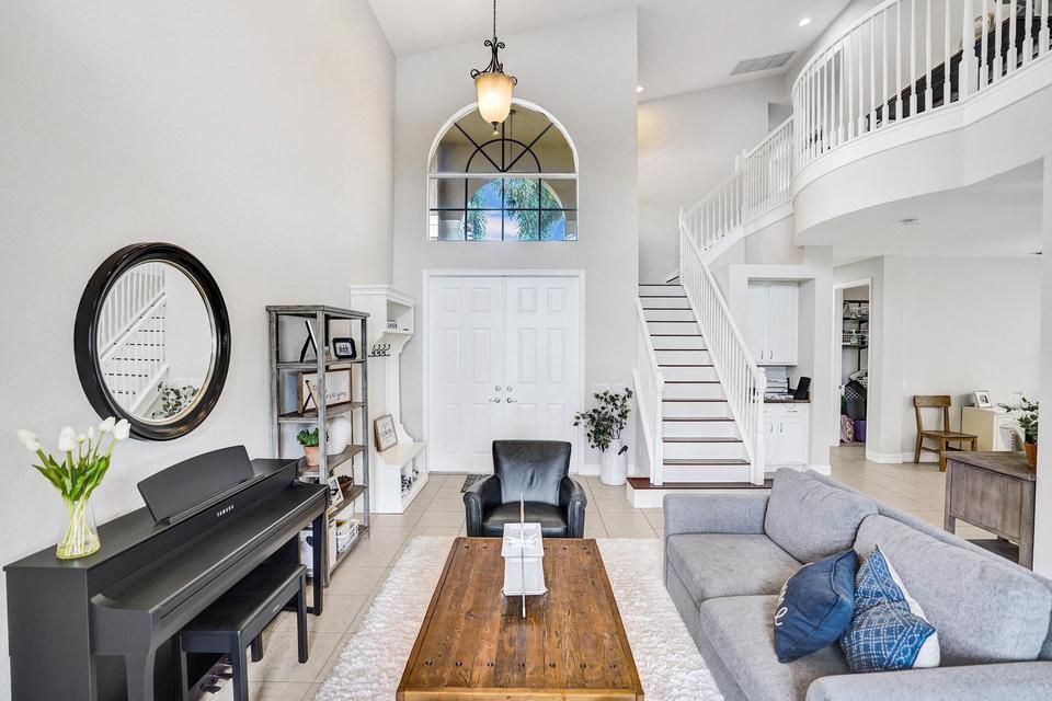 Building Photo - 8876 Sandy Crest Ln
