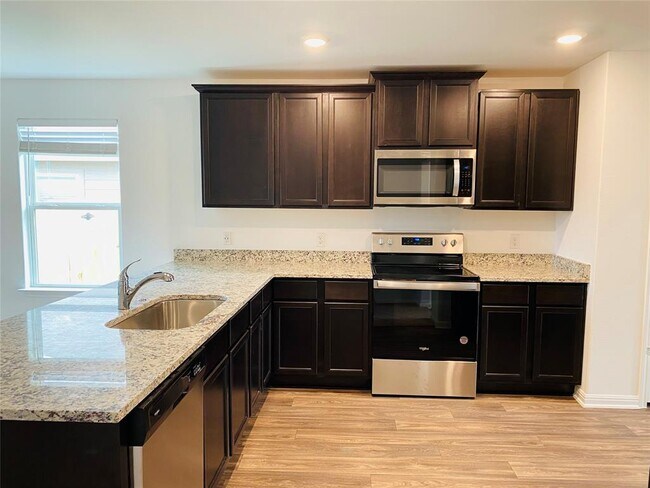 Building Photo - 18108 Speculator Ln