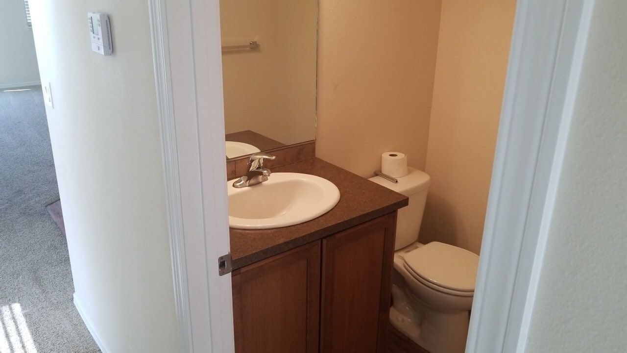 Building Photo - 1041 Alturas Dr