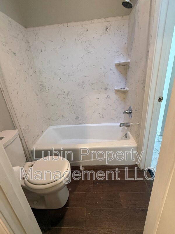 Building Photo - 72 N McLean Blvd