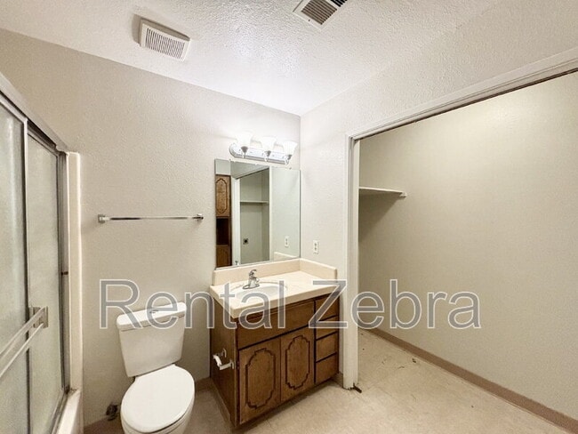 Building Photo - 3357 San Ramon Ct
