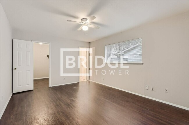 Building Photo - 6405 Magnolia Ln
