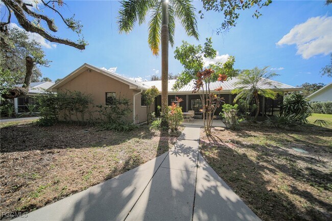 Building Photo - 1250 Riverbend Dr