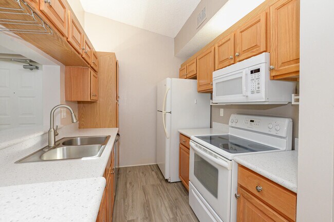 Building Photo - 2504 SE Anchorage Cove