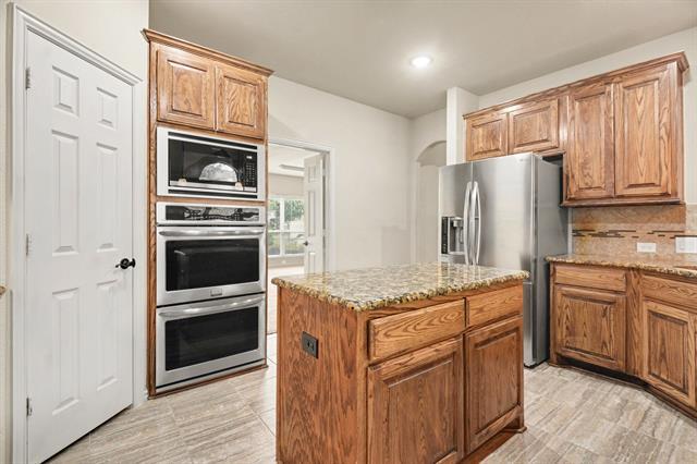 Building Photo - 708 Yarrow St