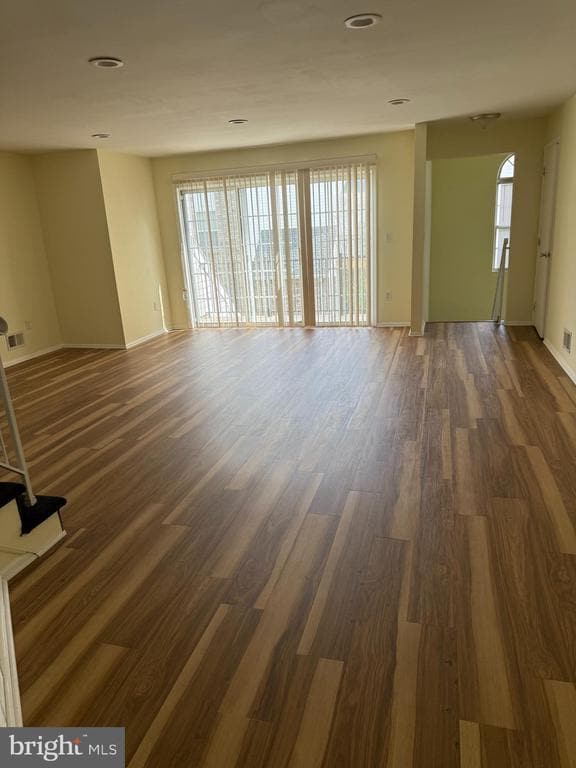 Building Photo - 813 Plymouth Rd