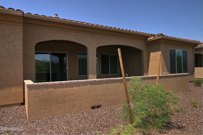 Building Photo - 16931 W Holly St