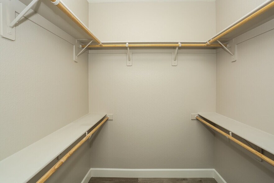 Building Photo - 8016 Central Railroad Ct