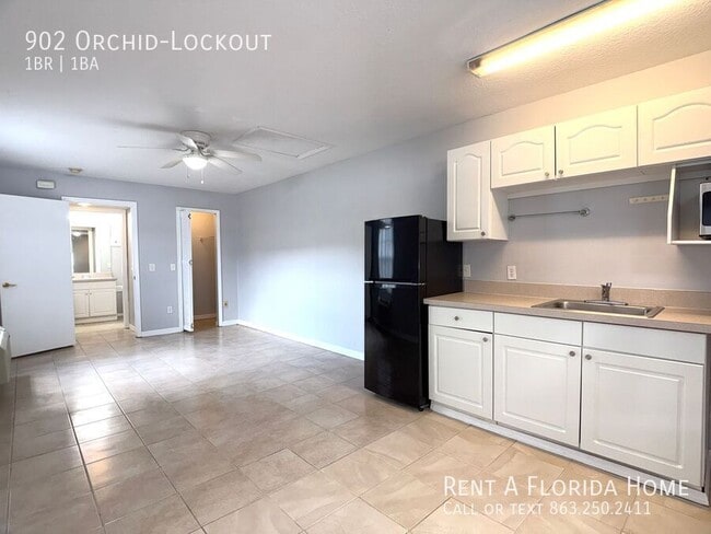 Building Photo - 902 Orchid-Lockout-