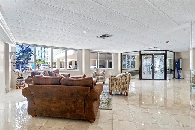 Building Photo - 111 N Pompano Beach Blvd