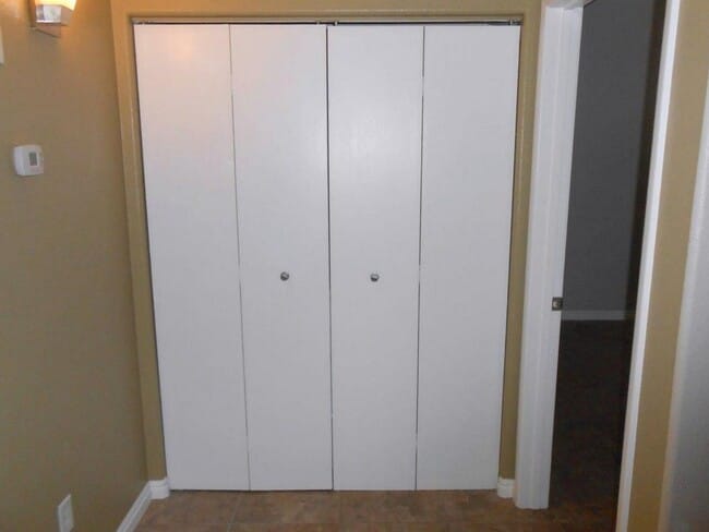 Building Photo - Beautiful Condo in The Falls Gated Communi...