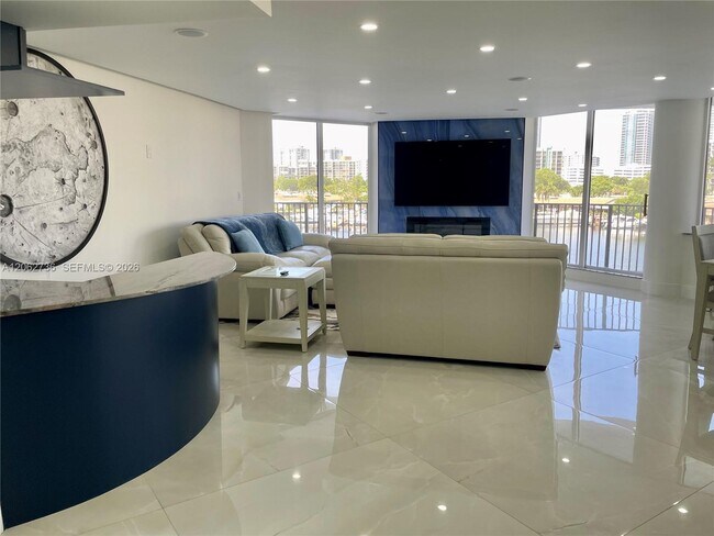Building Photo - 300 Three Islands Boulevard