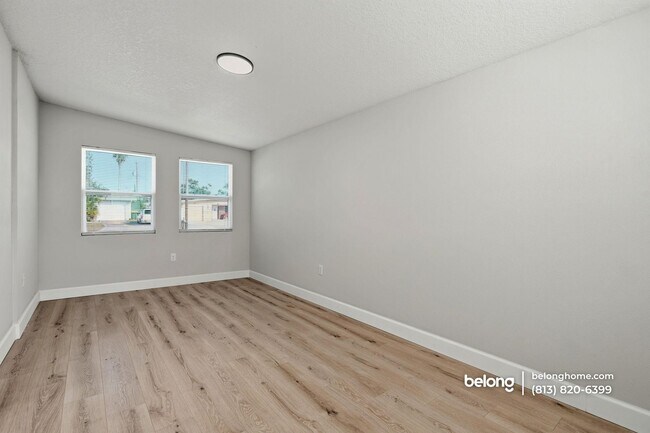 Building Photo - 3128 Bay St